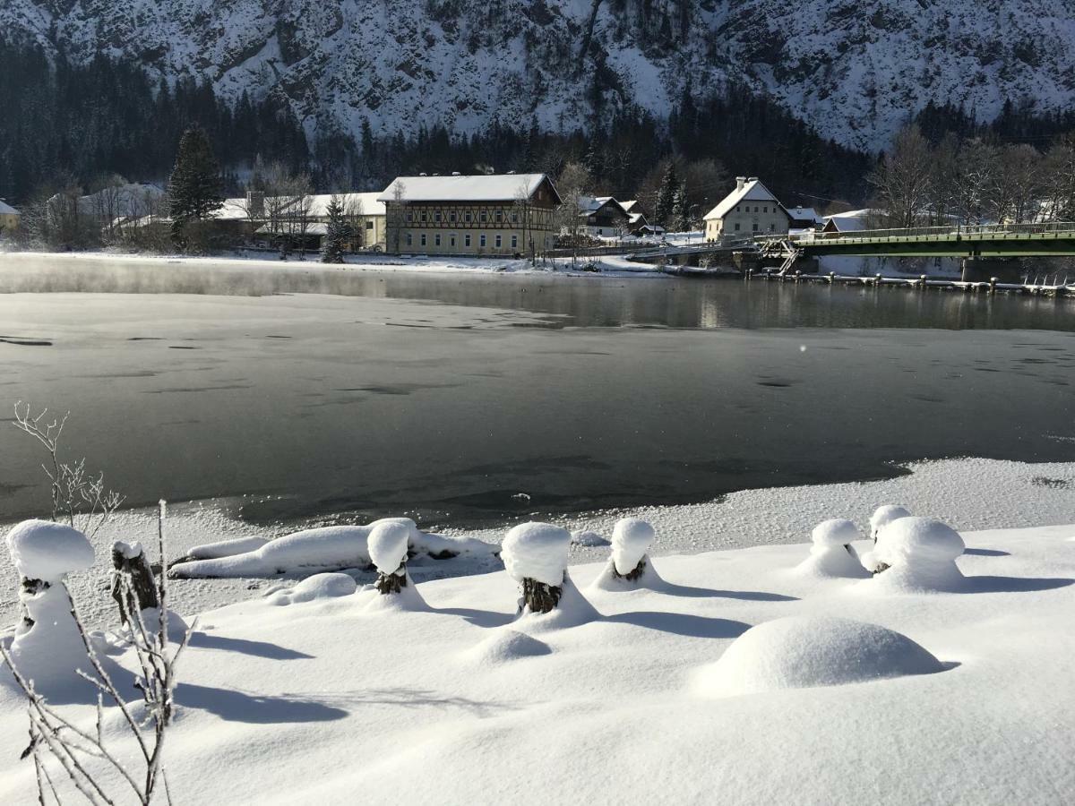 Landhaus Hallstaettersee บัดกอยเซิร์น ภายนอก รูปภาพ
